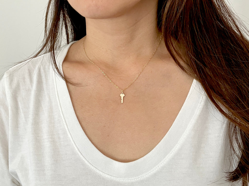 Tiny Key Necklace – JENNY and JUDE