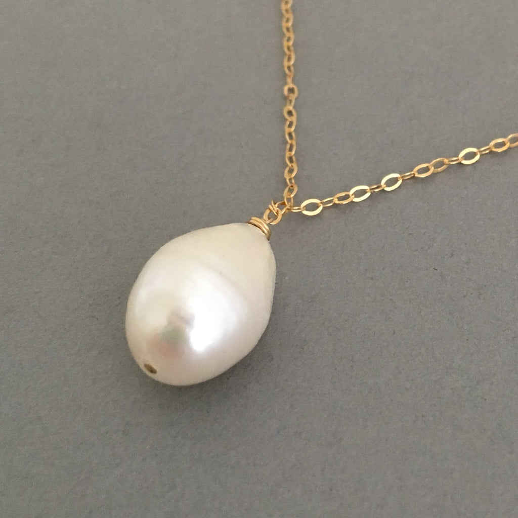 ネックレス・ペンダント Teardrop Pearl Pendant Necklace 18KYG Open Teardrop Pearl Necklace - Underwoods Jewelers