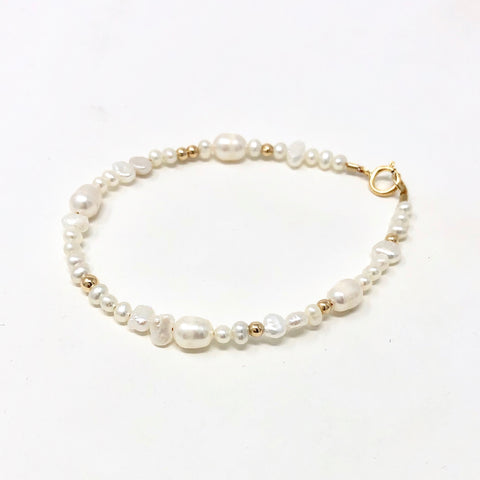 White Pearl and Bead Bracelet Bracelet