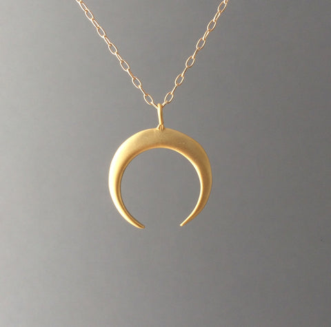 Double Horn Necklace